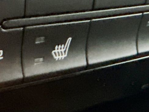 Used 2015 RAM 1500 Sport image 21