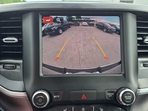 Used 2023 RAM 1500 Big Horn AWD/4WD image 16