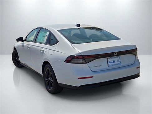 New 2025 Honda Accord SE image 6