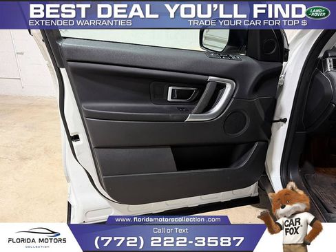 Used 2019 Land Rover Discovery Sport SE AWD/4WD image 9