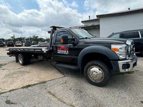 Used 2014 Ford F550 4X2 2dr Regular Cab 140.8 200. image 2