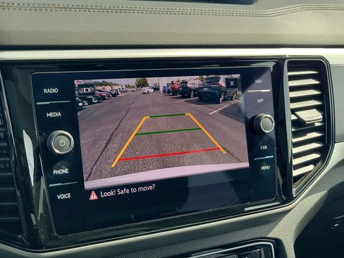 Used 2023 Volkswagen Atlas Cross Sport SEL image 33