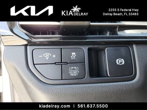 New 2026 Kia Sportage LX FWD image 22