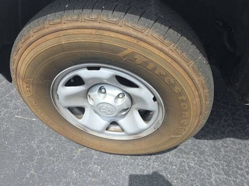 Used 2021 Toyota Tacoma SR RWD image 9