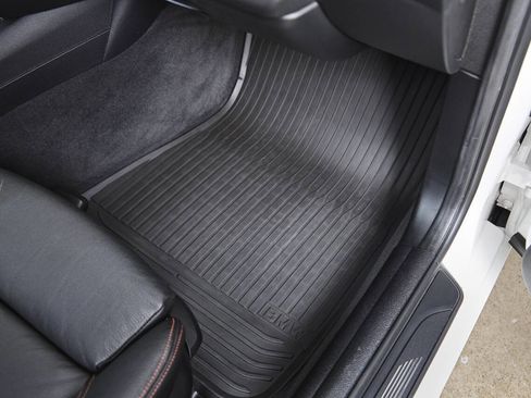Used 2011 BMW 1 Series M RWD image 50