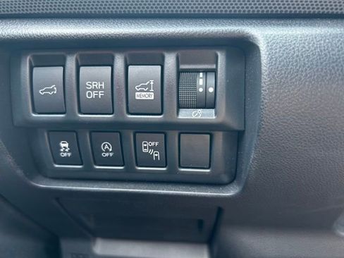 Used 2020 Subaru Forester Limited AWD/4WD image 22