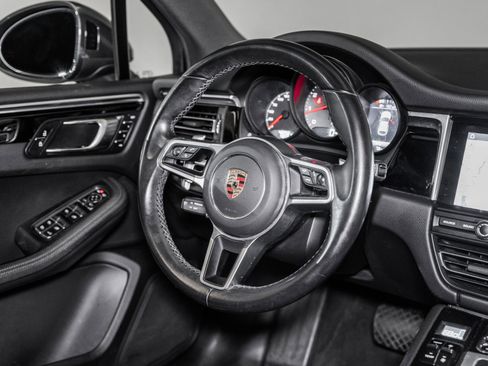 Used 2021 Porsche Macan S image 31