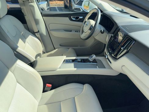 Used 2023 Volvo XC60 B5 Ultimate w/ Protection Package Premier image 30