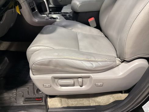 Used 2011 Toyota Sequoia Limited image 29