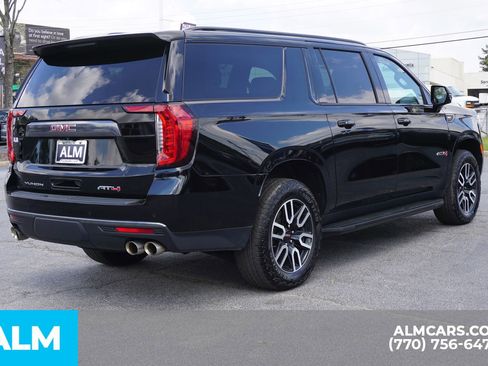 Used 2024 GMC Yukon XL AT4 w/ Technology Package AWD/4WD image 7