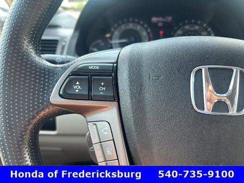 Used 2016 Honda Odyssey SE image 16