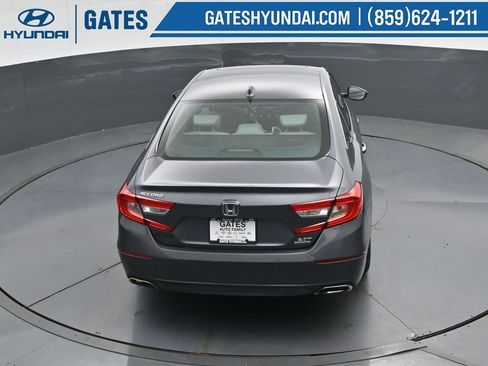 Used 2018 Honda Accord Touring image 46