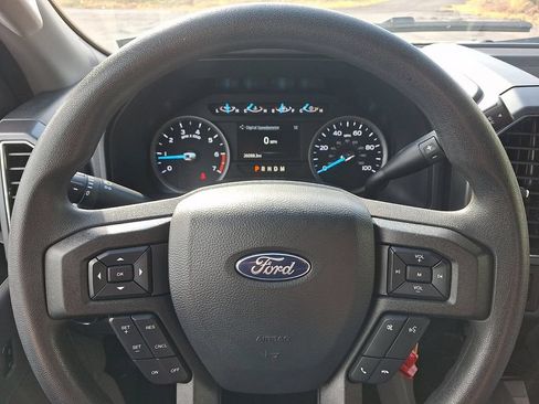 Used 2022 Ford F250 XLT w/ Black Appearance Package AWD/4WD image 21
