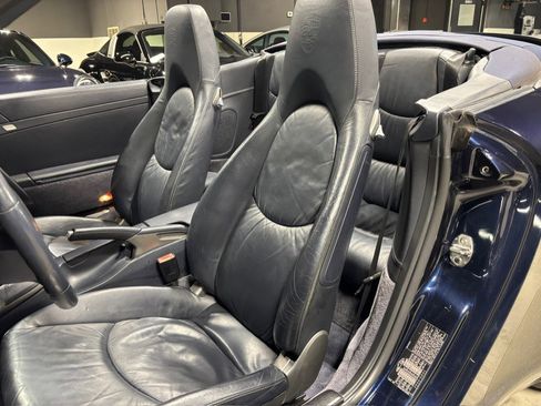 Used 2005 Porsche 911 Carrera RWD image 11