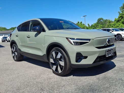 Certified 2023 Volvo C40 P8 Recharge Ultimate w/ Protection Package Premier AWD/4WD image 1