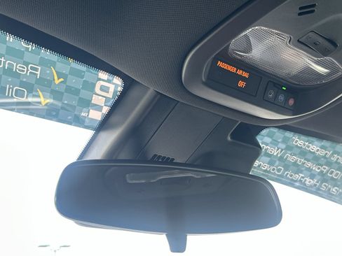 Used 2025 Chevrolet Trax RS w/ Driver Confidence Package FWD image 29