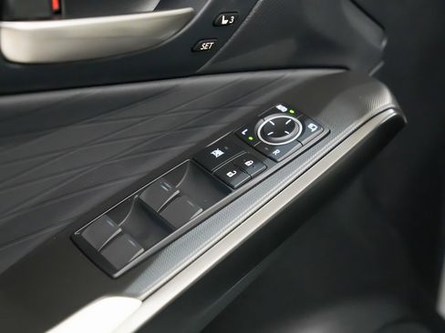 Used 2025 Lexus IS 350 F Sport image 22