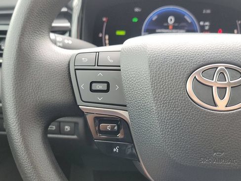 Used 2026 Toyota Camry LE FWD image 20