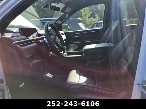Used 2026 GMC Sierra EV Denali AWD/4WD image 11