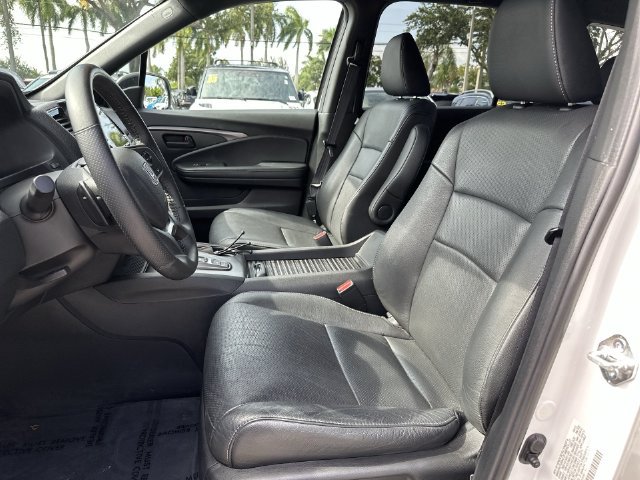 Used 2023 Honda Passport EX-L image 11