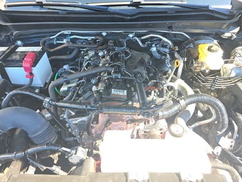 Used 2024 Toyota Tacoma SR5 w/ SR5 Upgrade Package image 28