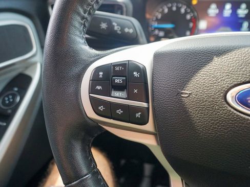 Used 2022 Ford Explorer XLT w/ Equipment Group 202A image 21