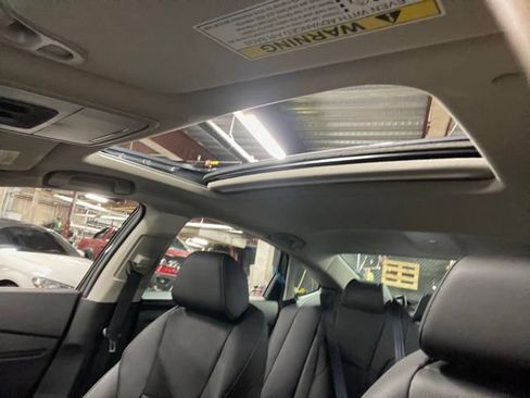 Used 2025 Honda Accord EX-L image 25