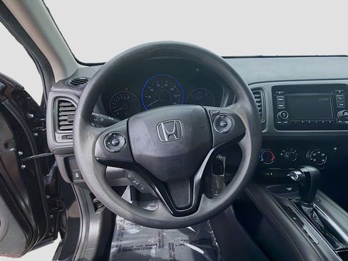 Certified 2022 Honda HR-V LX image 10