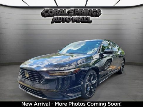 Used 2023 Honda Accord Sport image 1