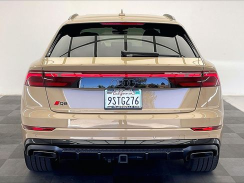 Used 2024 Audi Q8 Premium Plus AWD/4WD image 3