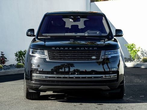 Used 2023 Land Rover Range Rover Long Wheelbase Autobiography image 3