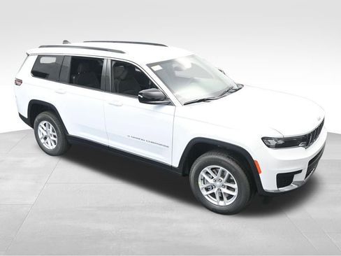 Used 2024 Jeep Grand Cherokee L Laredo w/ Luxury Tech Group I image 46
