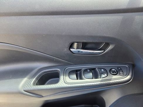 Used 2024 Nissan Versa SV FWD image 20