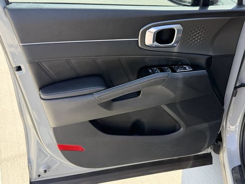 Used 2023 Kia Sorento SX FWD image 7