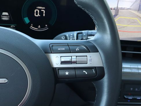 Used 2025 Hyundai Kona SEL FWD image 27