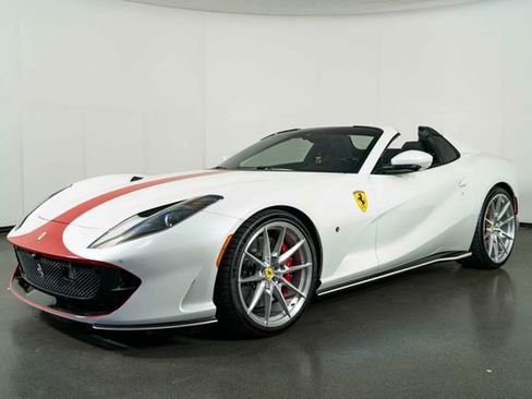 Used 2022 Ferrari 812 GTS RWD image 4