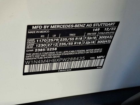 Certified 2023 Mercedes-Benz GLB 250 4MATIC image 25