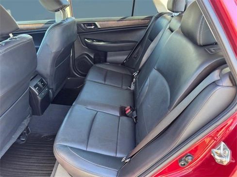 Used 2017 Subaru Outback 2.5i Limited image 5