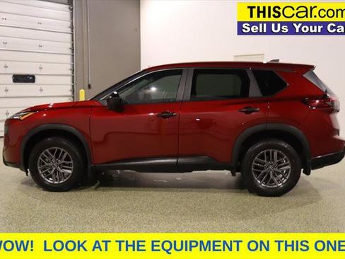 Used 2024 Nissan Rogue S FWD image 5
