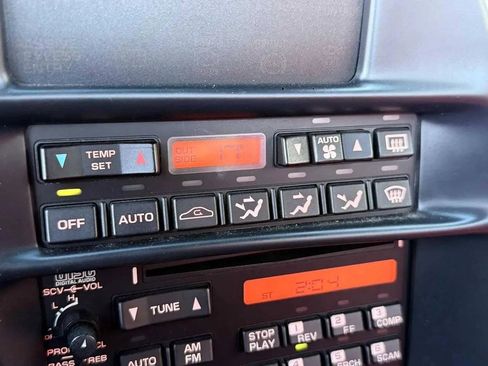 Used 1995 Chevrolet Corvette Convertible image 24