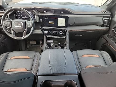 Used 2025 GMC Sierra 1500 AT4 AWD/4WD image 16