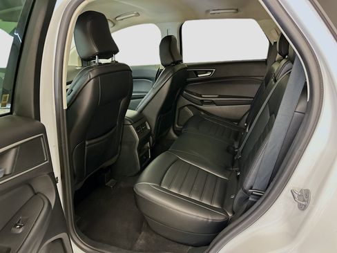 Used 2024 Ford Edge SEL AWD/4WD image 28