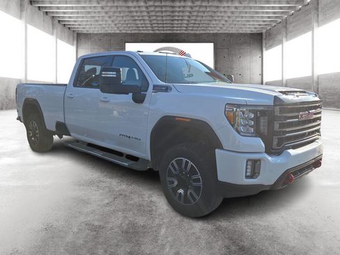 Used 2020 GMC Sierra 2500 AT4 w/ Technology Package image 3