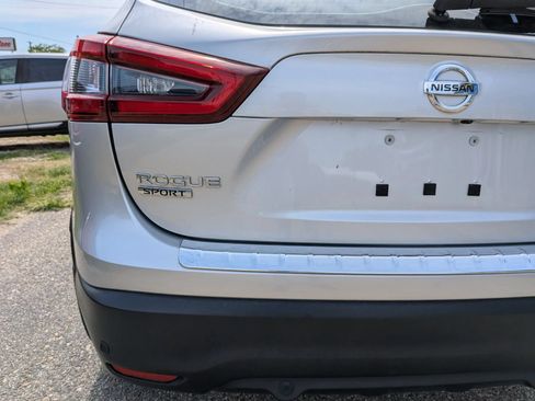 Used 2020 Nissan Rogue Sport SV w/ All-Weather Package AWD/4WD image 14