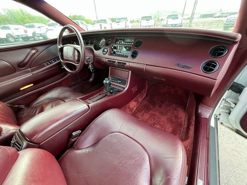 Used 1995 Buick Riviera Supercharged Coupe FWD image 17