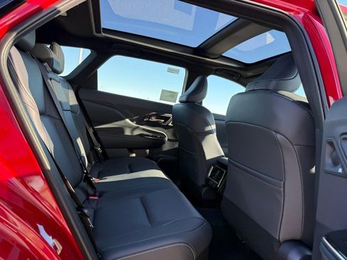 New 2025 Toyota Crown Signia image 8