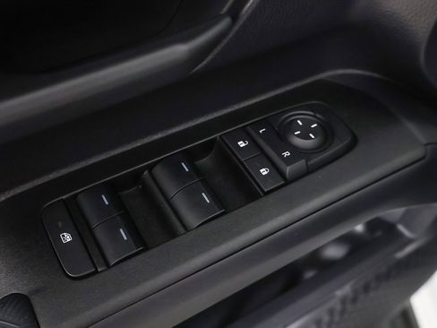 Used 2025 Toyota 4Runner TRD Off-Road image 33