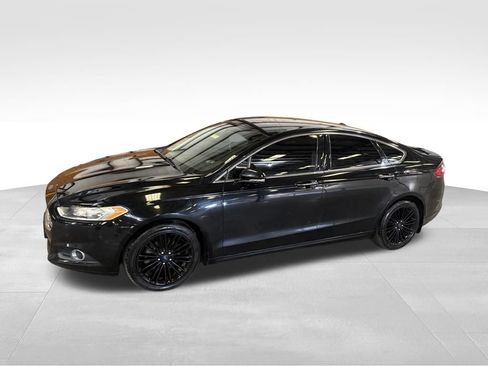 Used 2016 Ford Fusion SE w/ Equipment Group 202A image 6