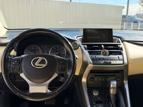 Used 2017 Lexus NX 200t FWD image 23