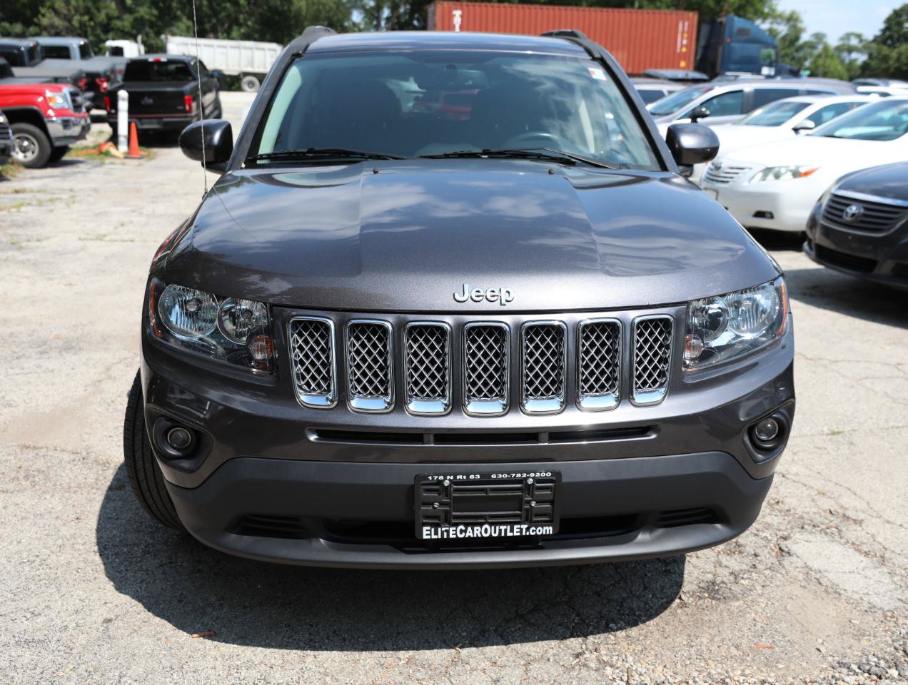 Used 2017 Jeep Compass Latitude AWD/4WD image 3
